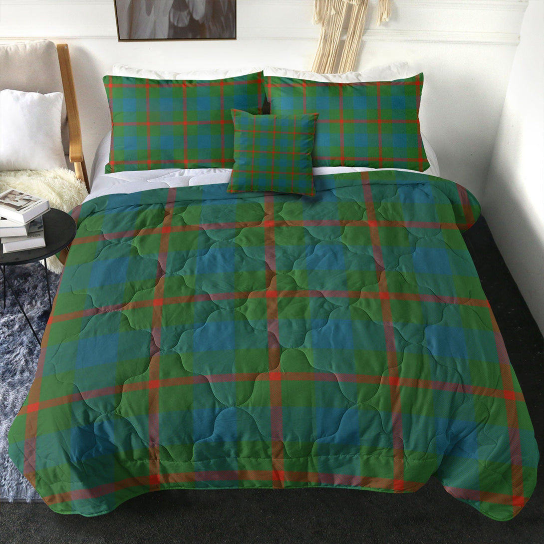 Agnew (MacAgnew) Ancient Clan Badge Tartan Comforter