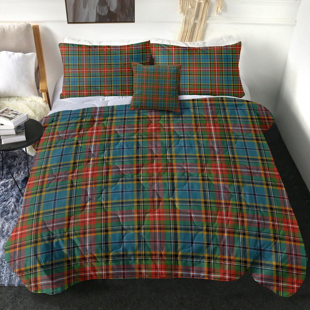 Beattie Ancient Clan Badge Tartan Comforter