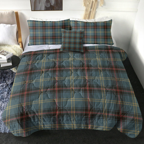 Bell of the Borders Weathered Clan Badge Tartan Comforter