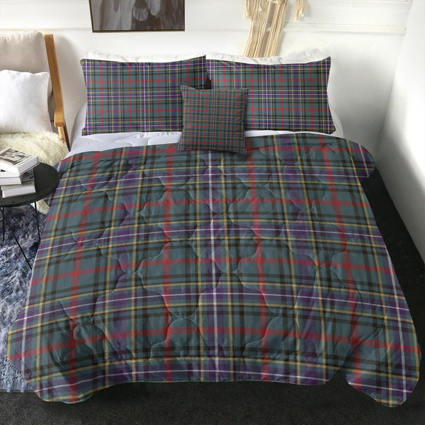 Bisset Weathered Clan Badge Tartan Comforter