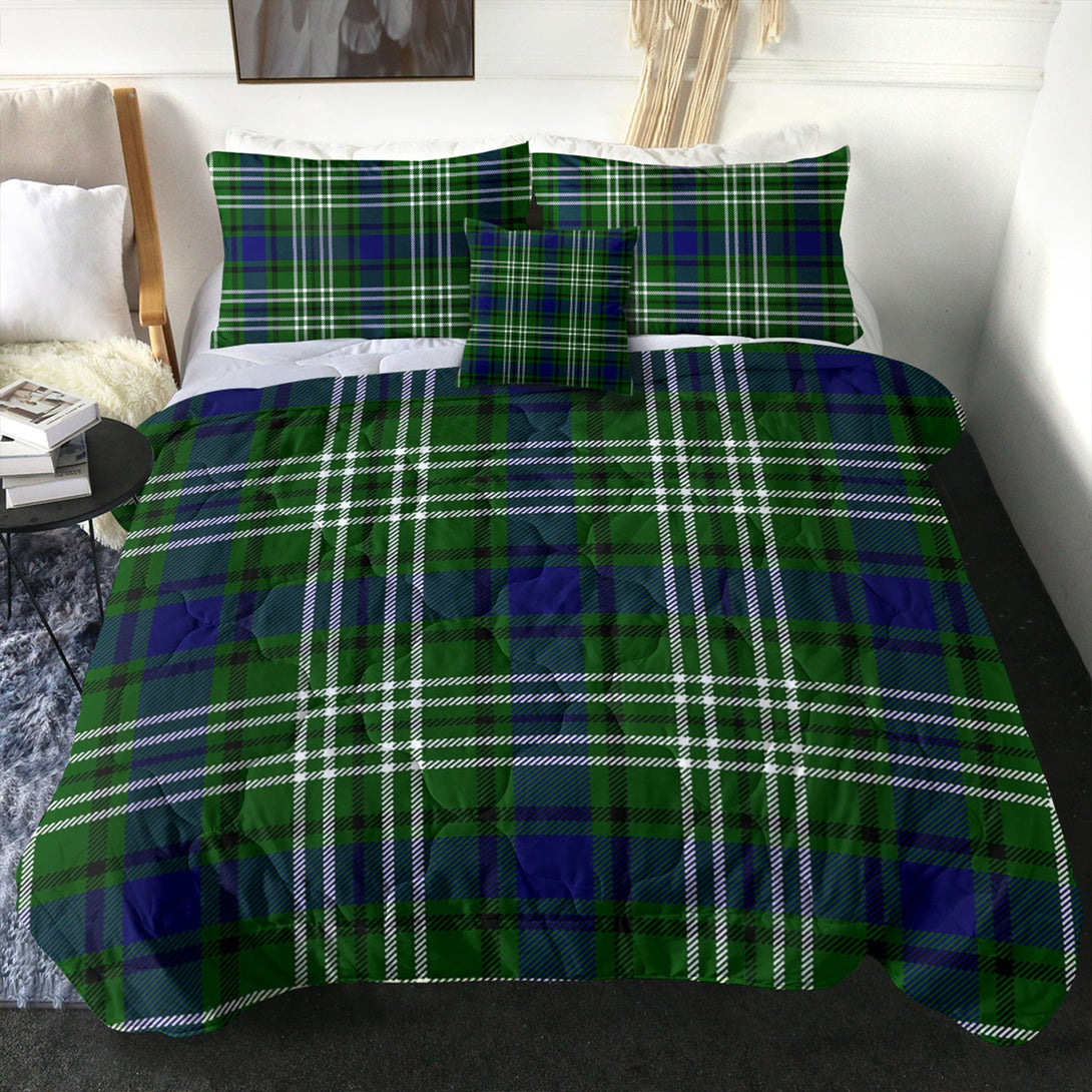 Blackadder Clan Badge Tartan Comforter