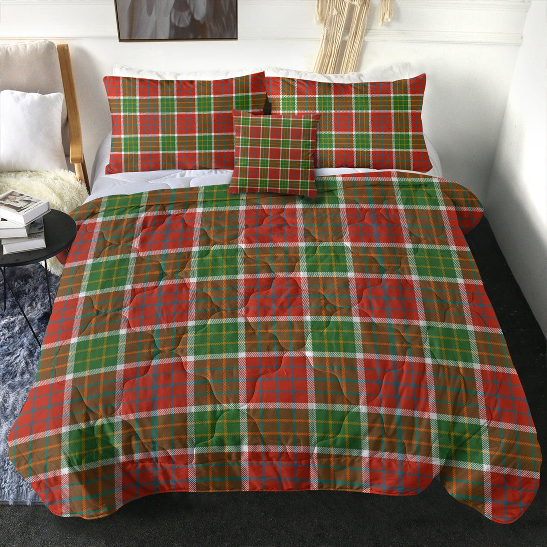 Blackie Ancient Clan Badge Tartan Comforter