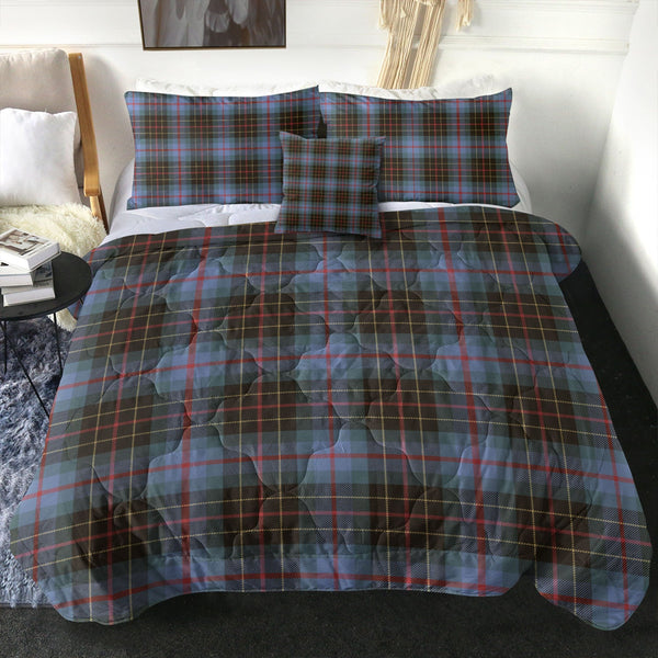 Brodie Hunting Weathered Clan Badge Tartan Comforter