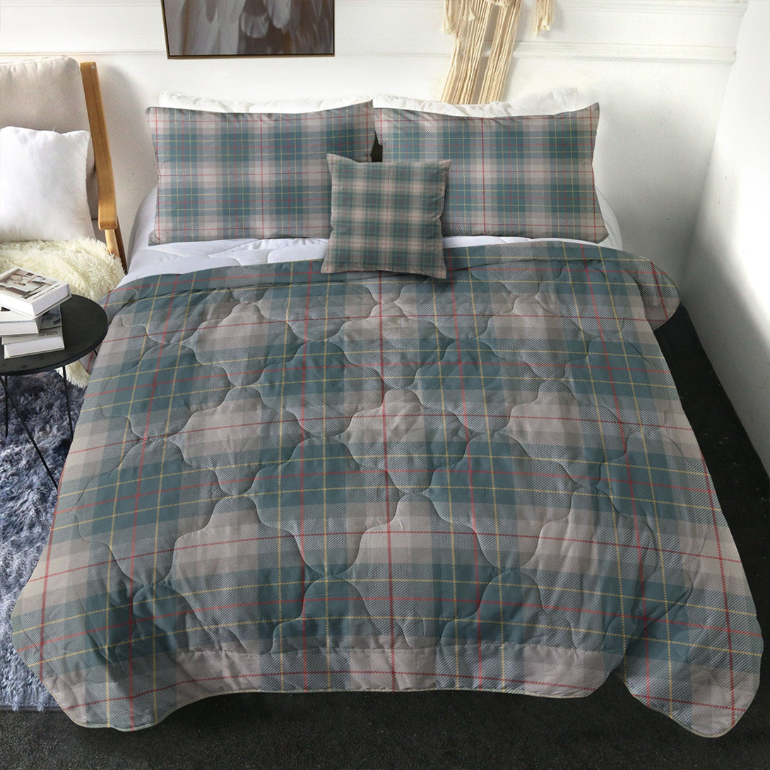 Brodie Silver (Brodie Muted) Weathered Clan Badge Tartan Comforter