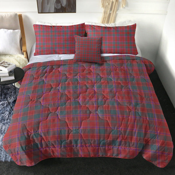 Cameron of Lochiel #2 (Munro #2) Weathered Clan Badge Tartan Comforter