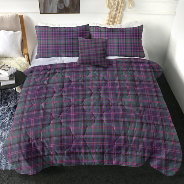 Couper (Cooper) Weathered Clan Badge Tartan Comforter