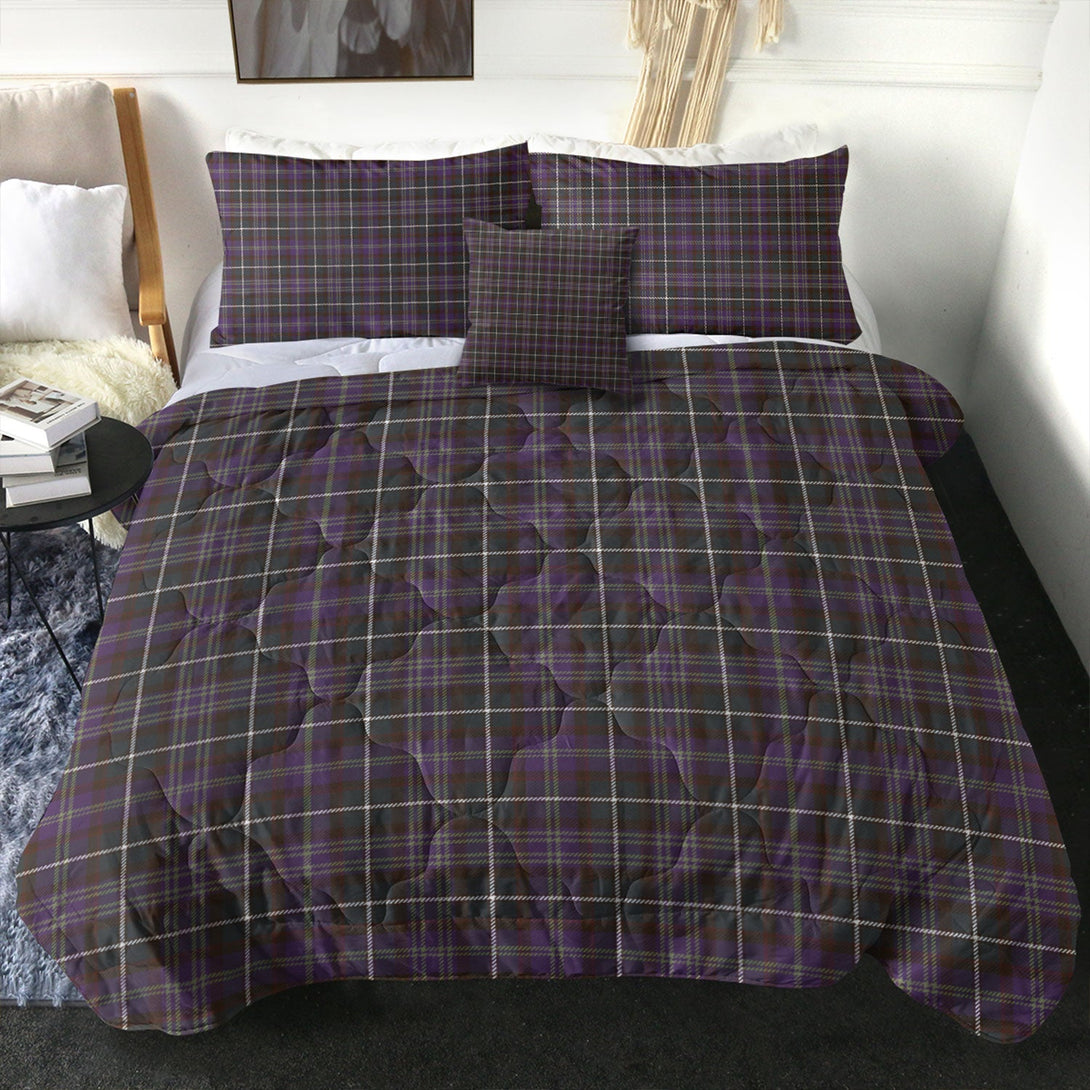 Forbes of Druinnor Weathered Clan Badge Tartan Comforter