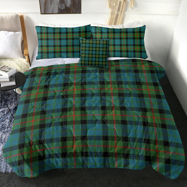 Gunn Ancient Clan Badge Tartan Comforter