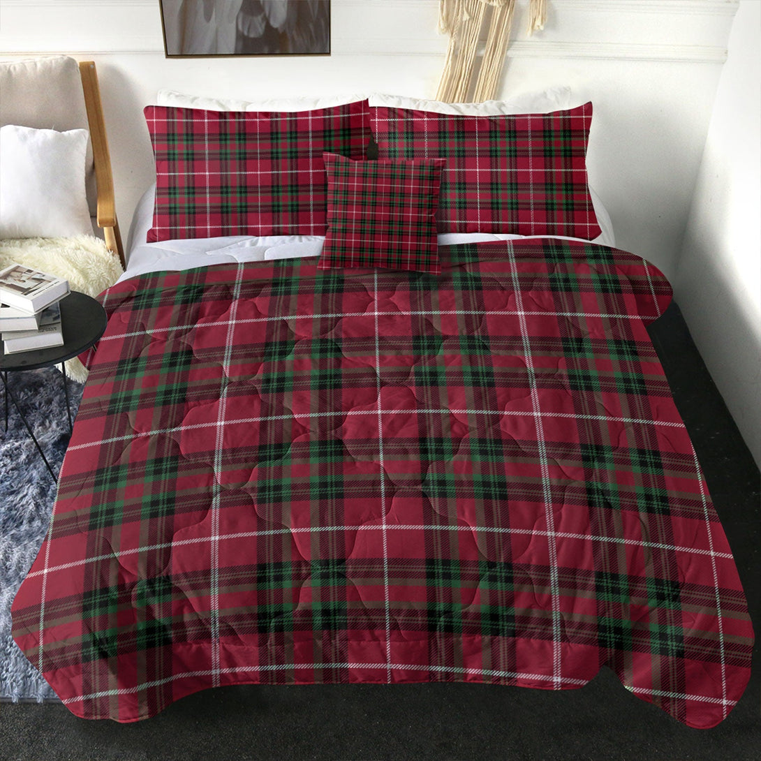 Hunter of Bute (Hunter Maroon) Modern Clan Badge Tartan Comforter