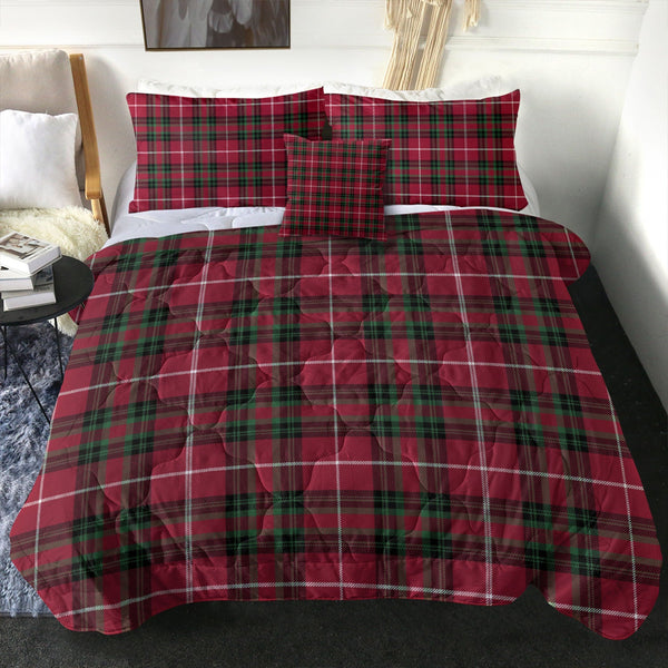 Hunter of Bute (Hunter Maroon) Modern Clan Badge Tartan Comforter