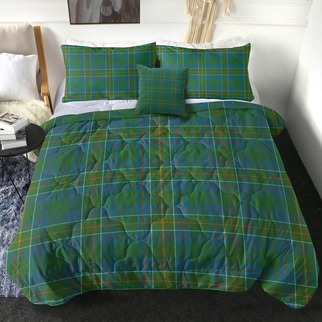 Hunter of Hunterston (Galbraith of Hunterston) Ancient Clan Badge Tartan Comforter