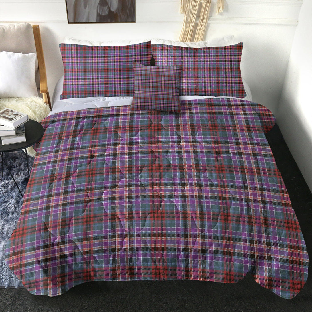 Huntly Old (Gordon Red (Telfer Dunbar)) Weathered Tartan Comforter