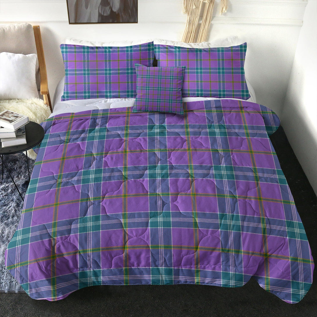 Jackson Ancient Clan Badge Tartan Comforter