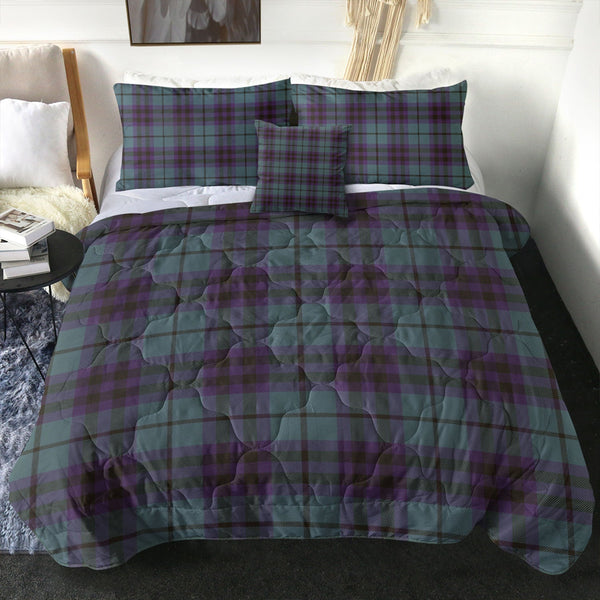 Keith (Austin) Weathered Clan Badge Tartan Comforter