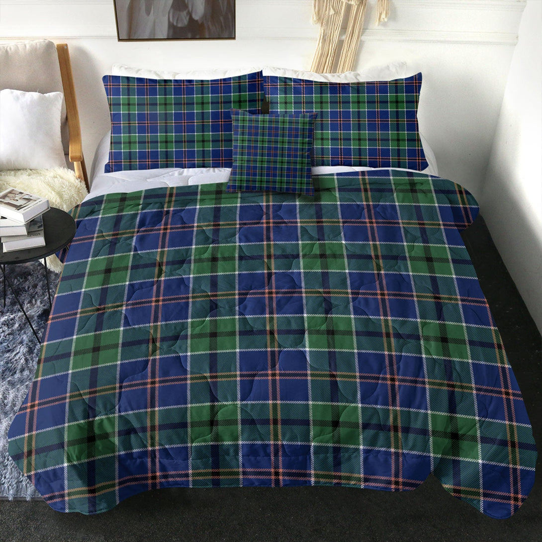 Leslie of the Hebrides Modern Clan Badge Tartan Comforter