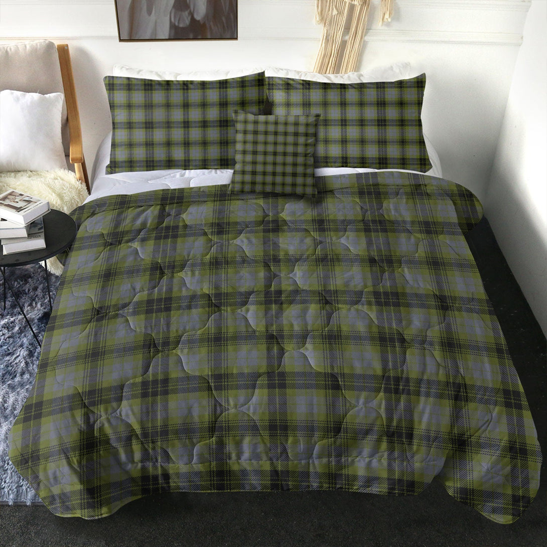 MacIver Modern Clan Badge Tartan Comforter