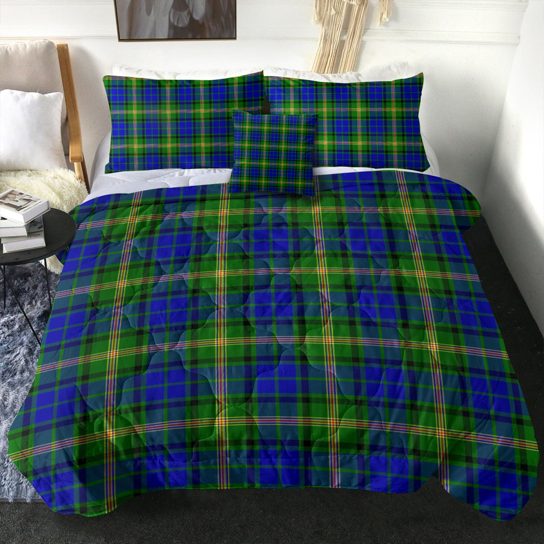 Maitland Clan Badge Tartan Comforter