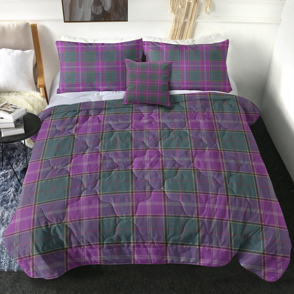 Pringle Weathered Clan Badge Tartan Comforter