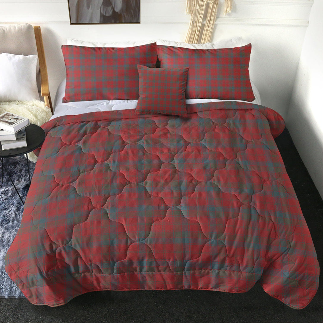 Robertson Weathered Clan Badge Tartan Comforter