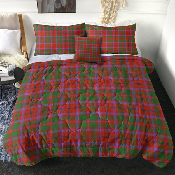 Shaw of Tordarroch Ancient Clan Badge Tartan Comforter