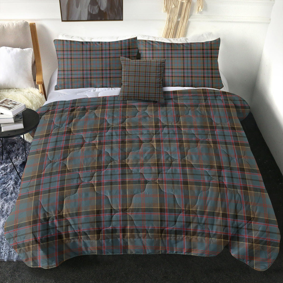 Stinson (Stephenson Stevenson) Weathered Clan Badge Tartan Comforter