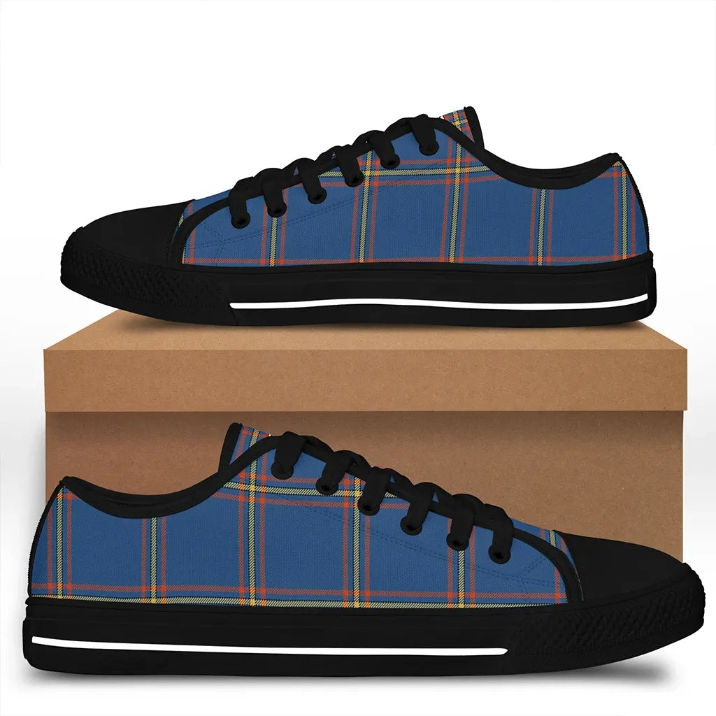 MacLaine of Loch Buie Hunting Ancient Tartan Classic Crest Low Top Shoes