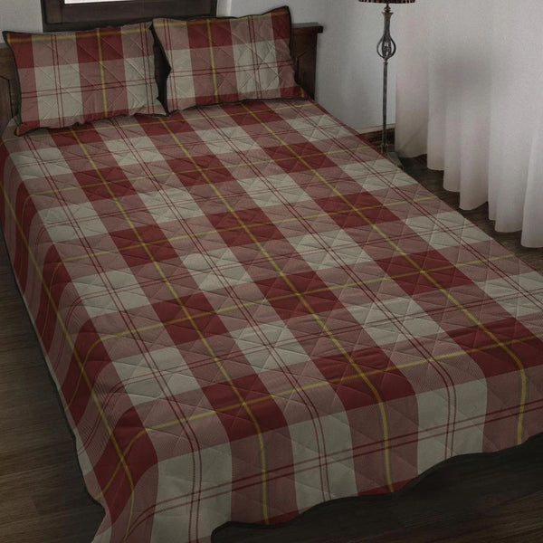 Cunningham Burgundy Dancers Tartan Classic Quilt Bed Set