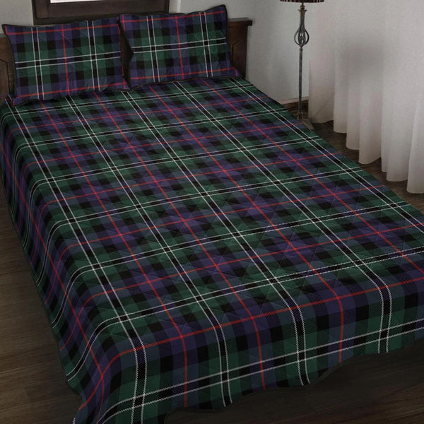 Rose Hunting Modern Tartan Classic Quilt Bed Set