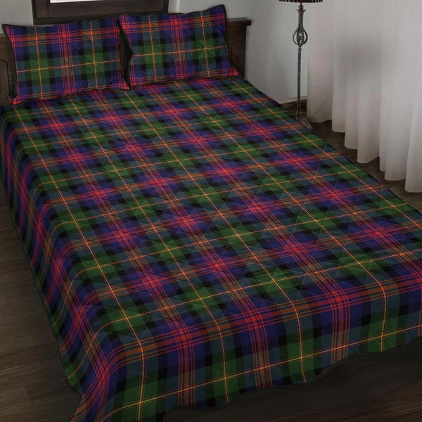 Logan Modern Tartan Classic Quilt Bed Set