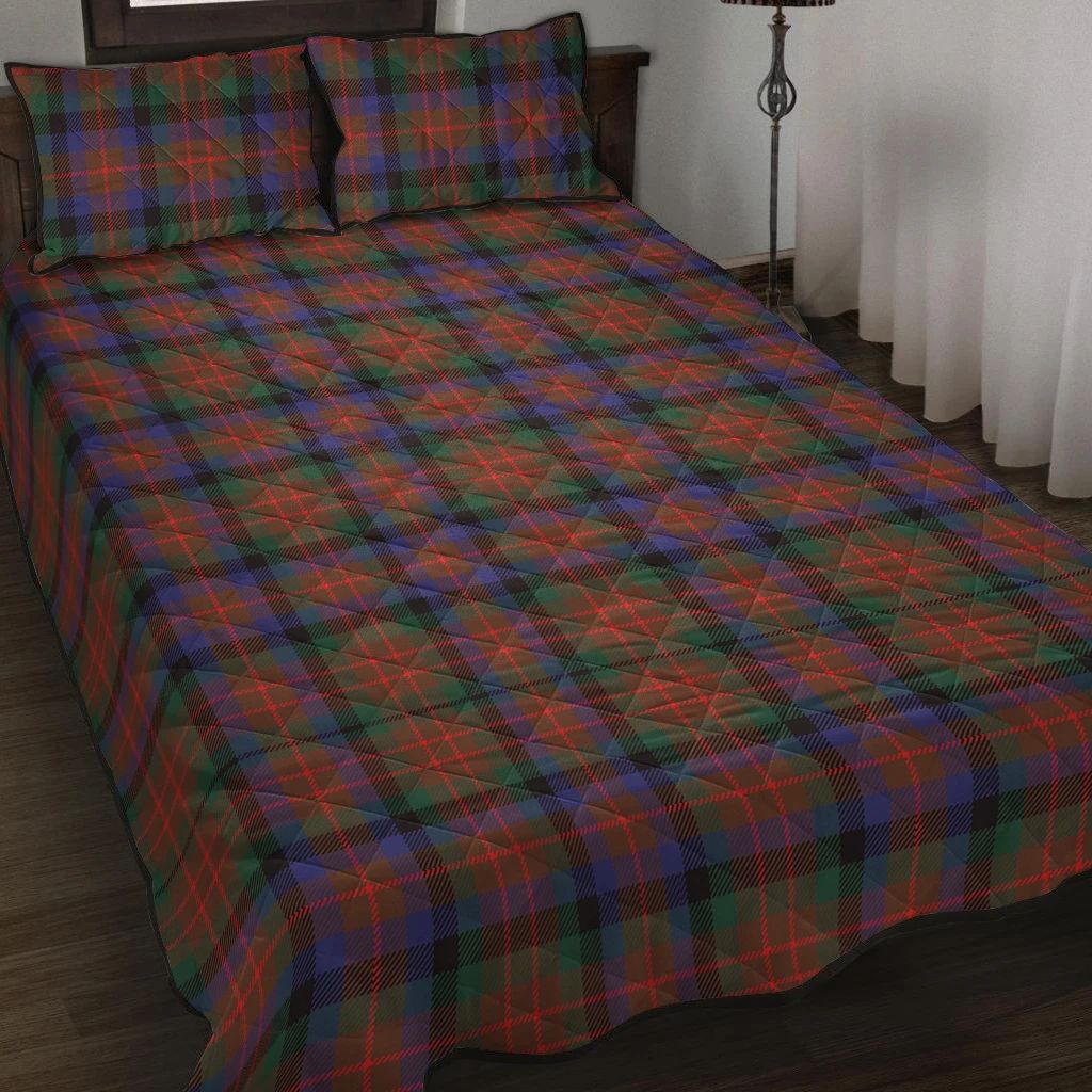 MacDuff Hunting Modern Tartan Classic Quilt Bed Set