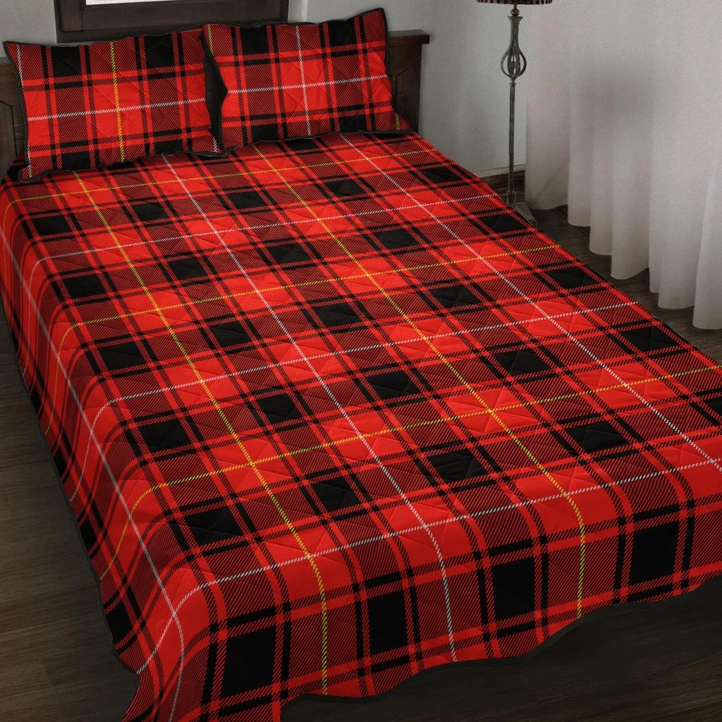 MacIver Modern Tartan Classic Quilt Bed Set