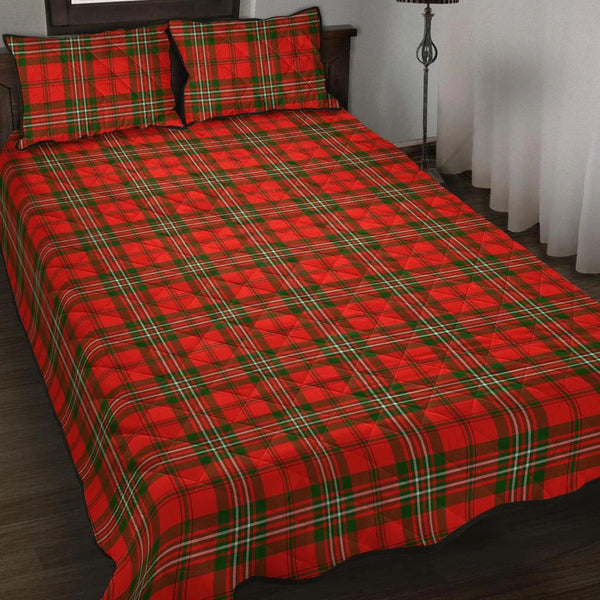 Scott Modern Tartan Classic Quilt Bed Set