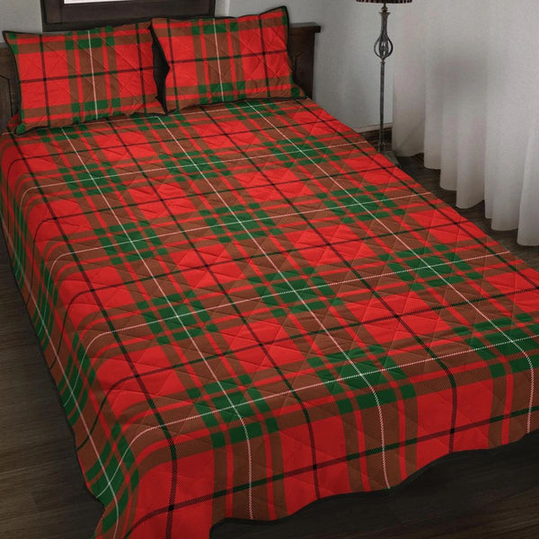 MacAulay Modern Tartan Classic Quilt Bed Set