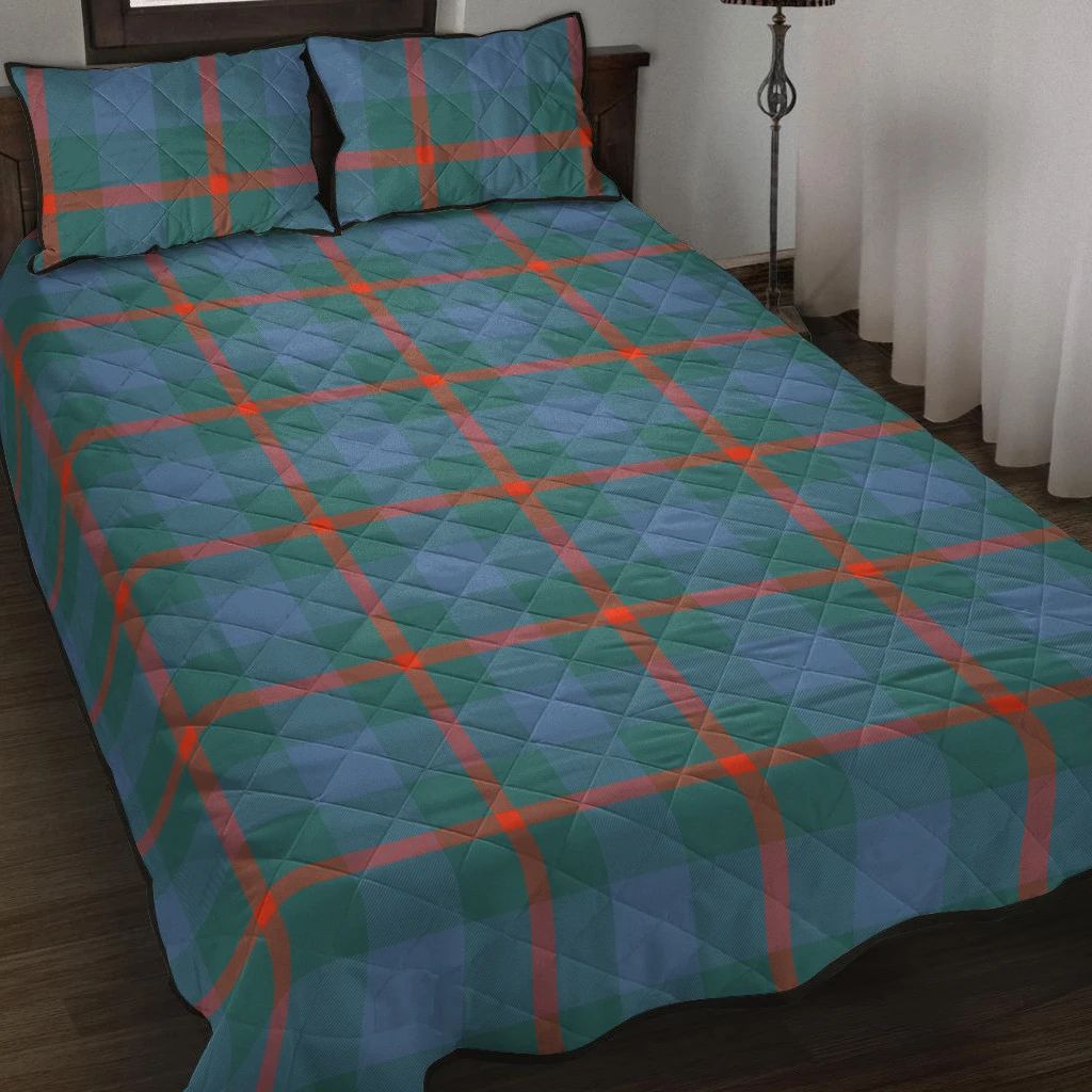 Agnew Ancient Tartan Classic Quilt Bed Set