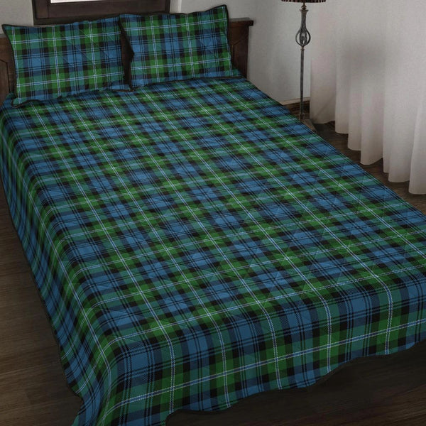 Lyon Clan Tartan Classic Quilt Bed Set