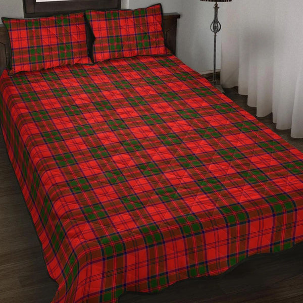 Grant Modern Tartan Classic Quilt Bed Set