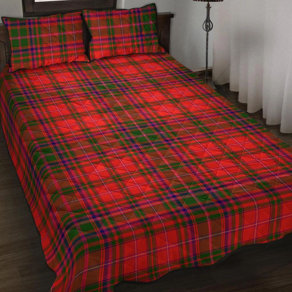 MacDougall Modern Tartan Classic Quilt Bed Set