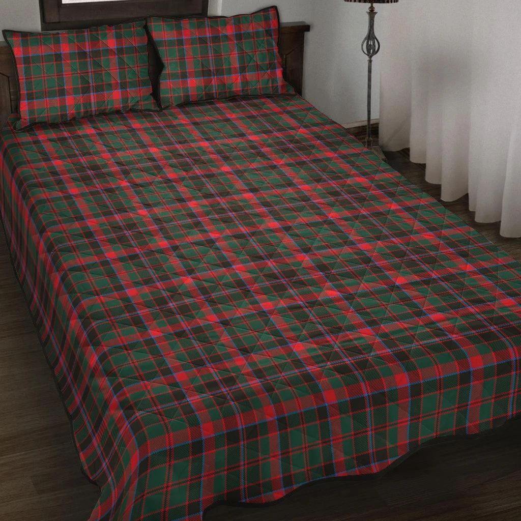 Cumming Hunting Modern Tartan Classic Quilt Bed Set