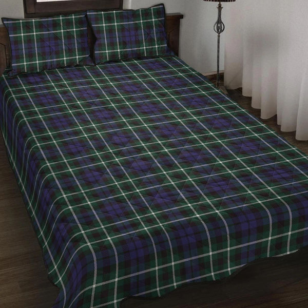 Graham of Montrose Modern Tartan Classic Quilt Bed Set