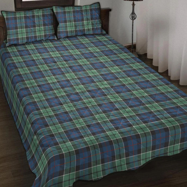 Leslie Hunting Ancient Tartan Classic Quilt Bed Set