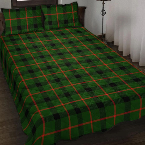 Kincaid Modern Tartan Classic Quilt Bed Set