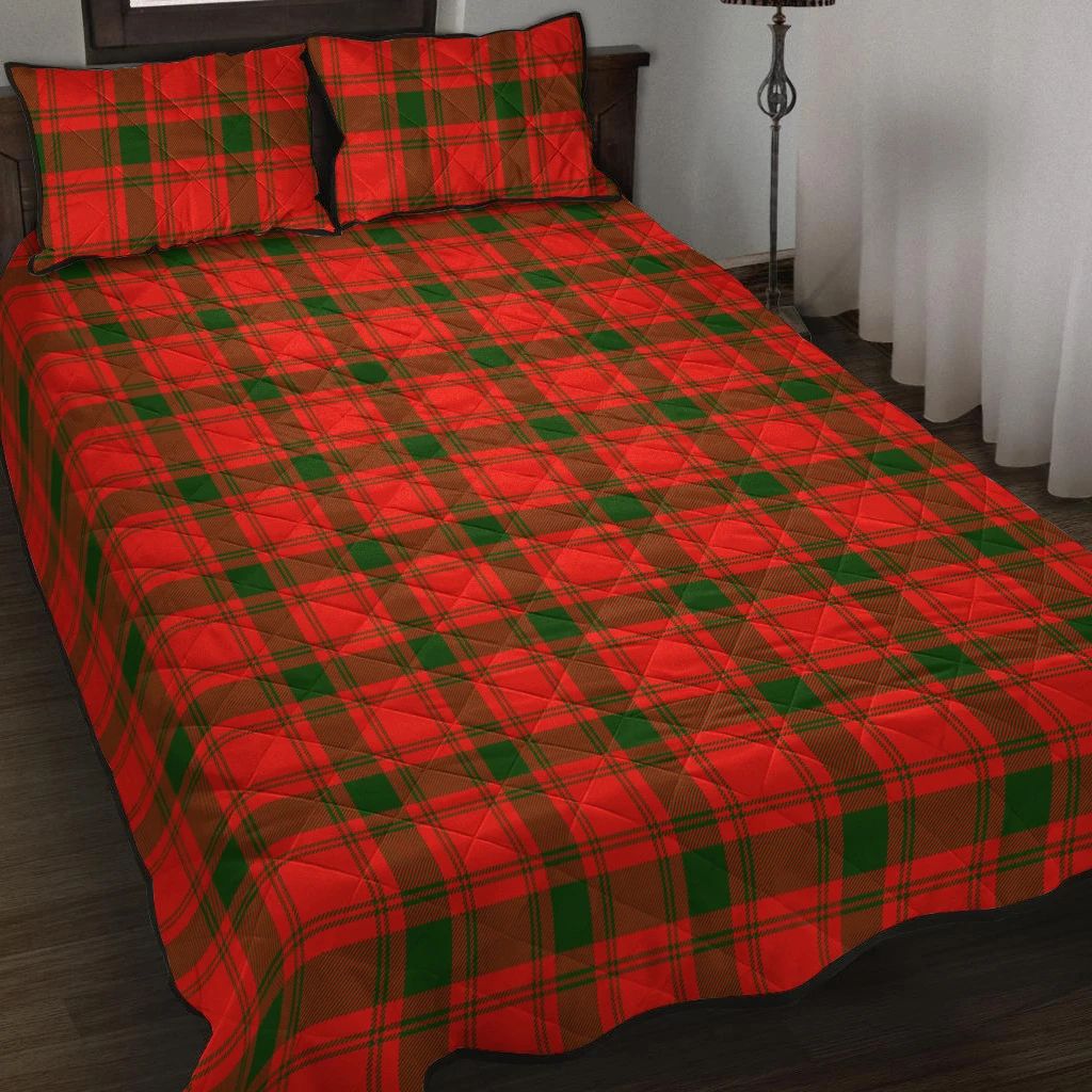 MacQuarrie Modern Tartan Classic Quilt Bed Set