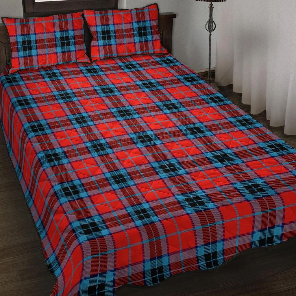 MacTavish Modern Tartan Classic Quilt Bed Set