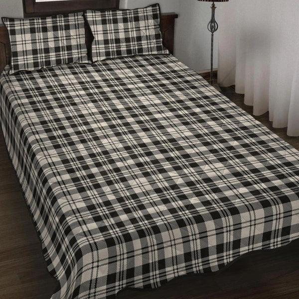 Scott Black & White Ancient Tartan Classic Quilt Bed Set