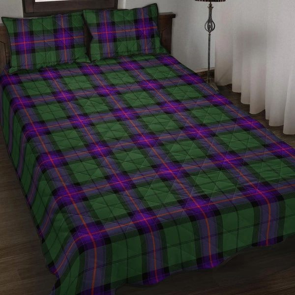 Armstrong Modern Tartan Classic Quilt Bed Set