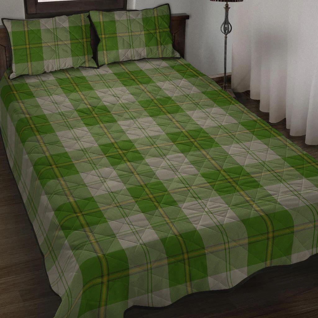 Cunningham Dress Green Dancers Tartan Classic Quilt Bed Set