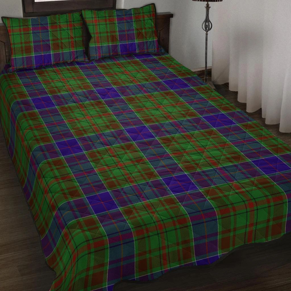 Adam Tartan Classic Quilt Bed Set