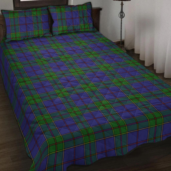 Strachan Tartan Classic Quilt Bed Set