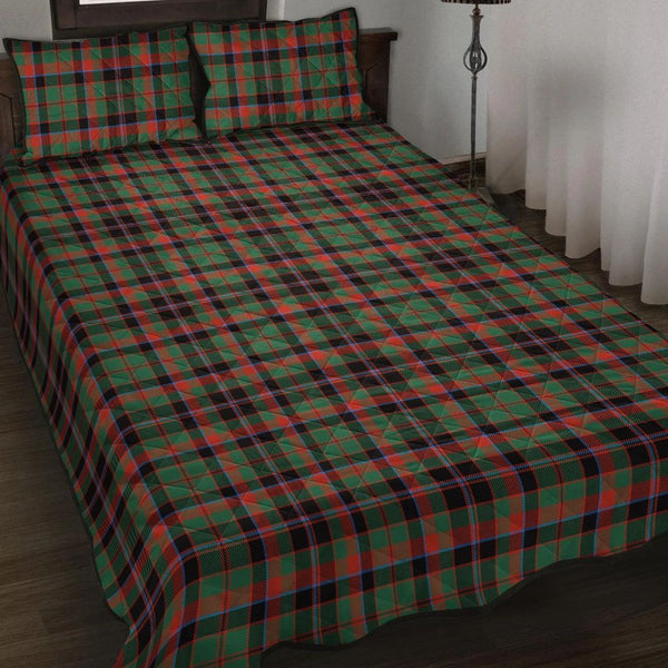 Cumming Hunting Ancient Tartan Classic Quilt Bed Set