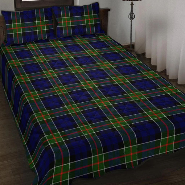 Colquhoun Modern Tartan Classic Quilt Bed Set